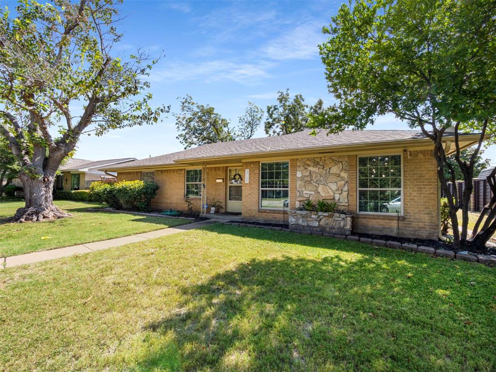 Country Club Estates - Residential