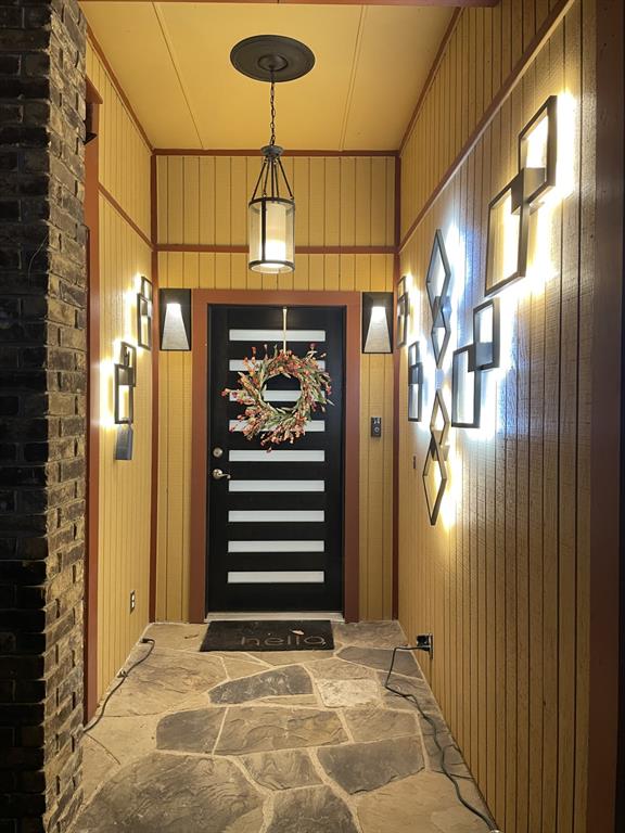 418 Country Side Lane