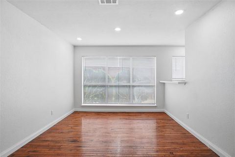 Tiny photo for 1022 Fairview Court, Mesquite, TX 75181 (MLS # 21204416)