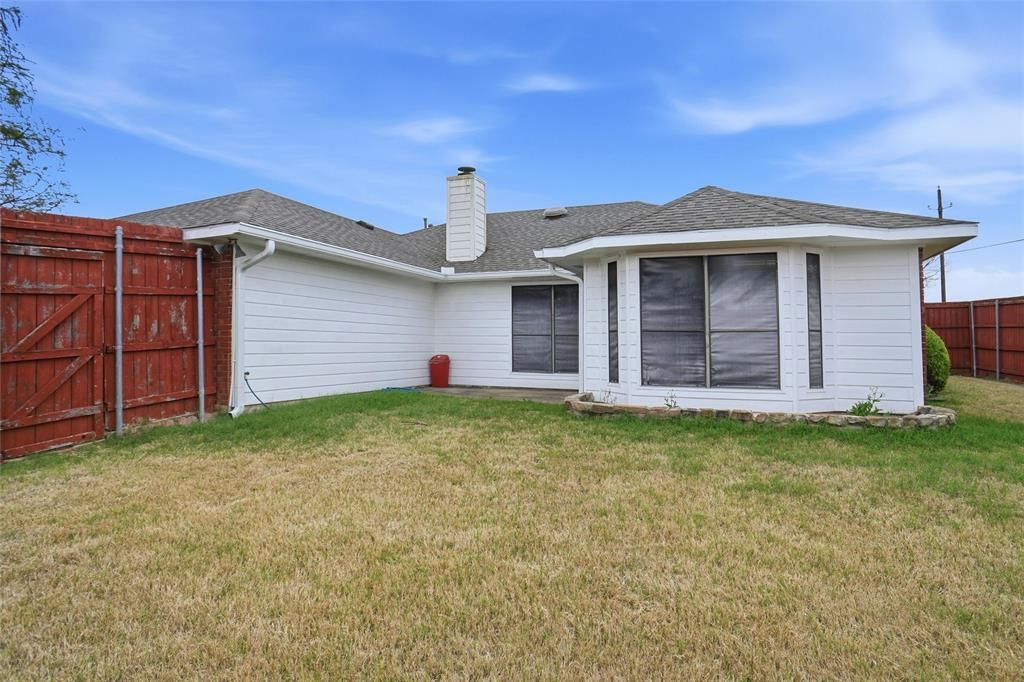 Photo of 1022 Fairview Court, Mesquite, TX 75181 (MLS # 21204416)