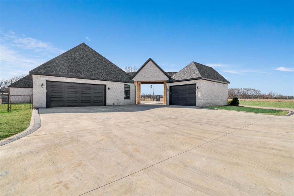 QUAIL HOLLOW ESTATES - Residential