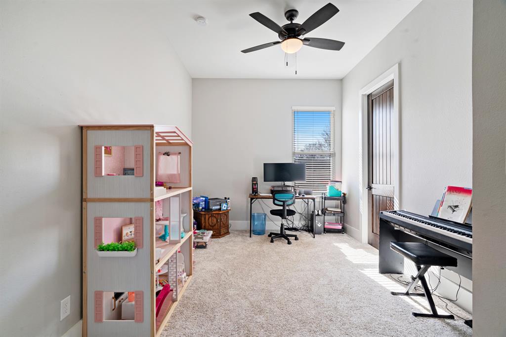 QUAIL HOLLOW ESTATES - Residential