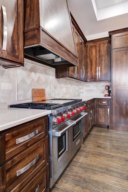 QUAIL HOLLOW ESTATES - Residential