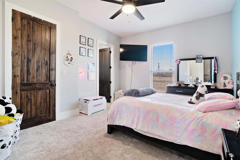 QUAIL HOLLOW ESTATES - Residential