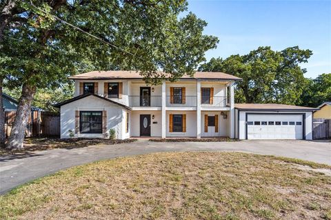 2320 Juniper Street Haltom City TX 76117