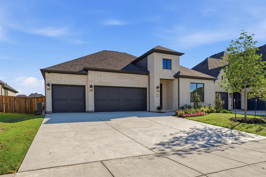 916 Montrose Drive