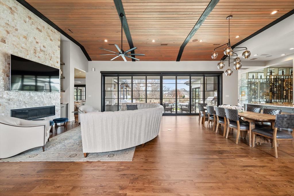 The Enclaves At Chateau Du Lac - Residential