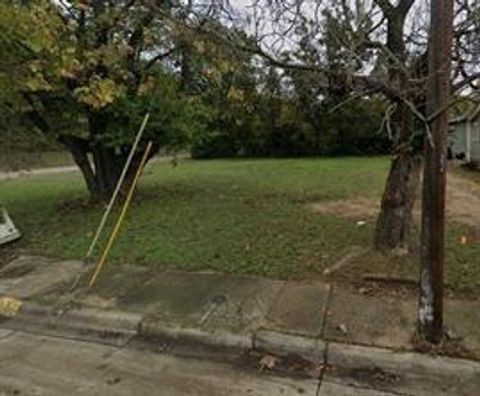 2870 Farragut Street Dallas TX 75215