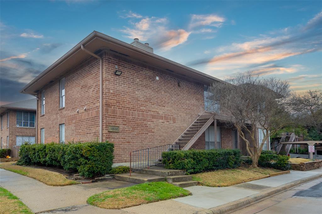 10530 Stone Canyon Road 208