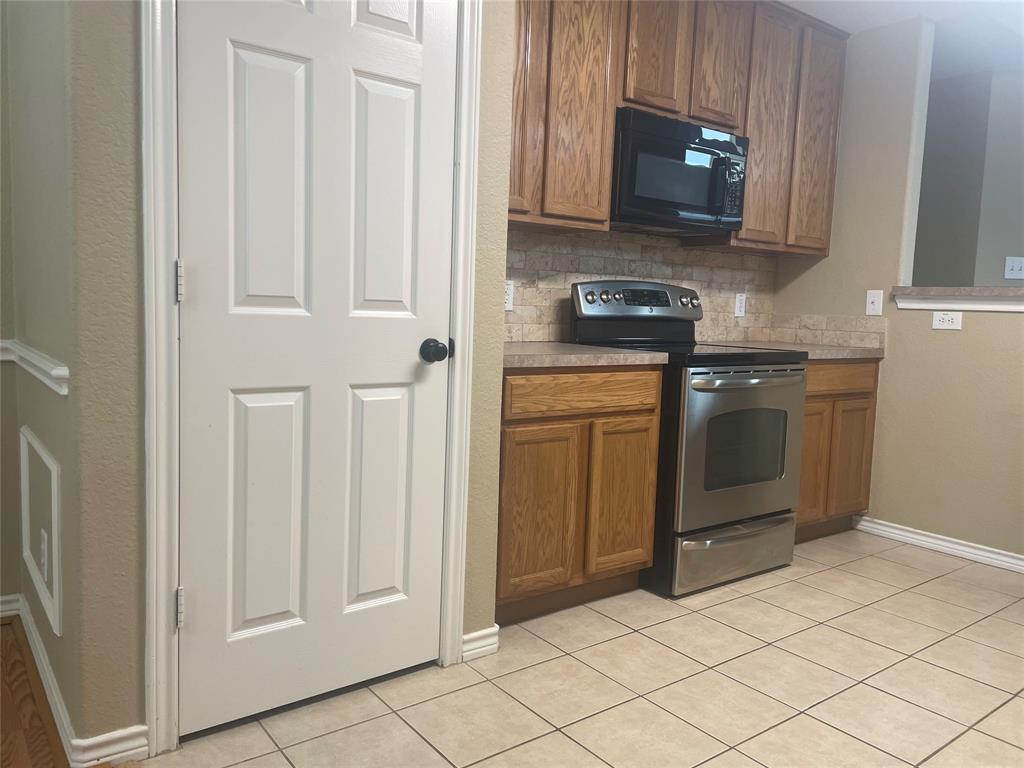 Sundown Ranch Ph 3 - Residential Lease