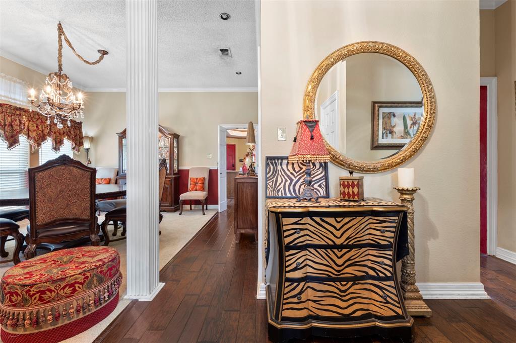 821 Red Oak Drive
