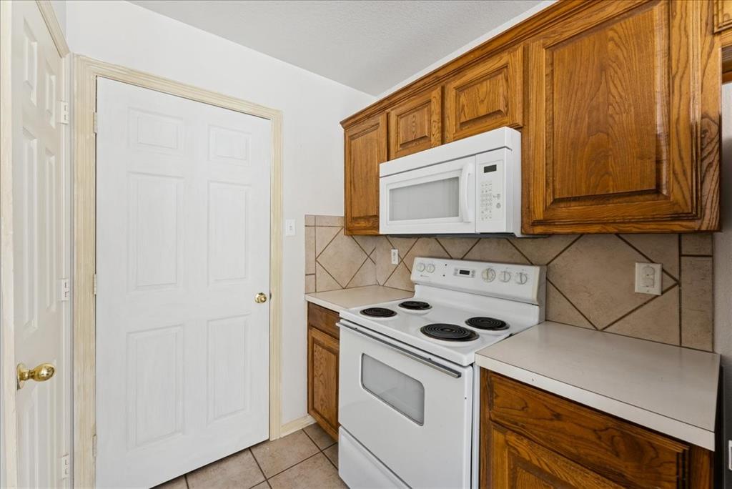 Cookes Meadow Add - Residential Lease