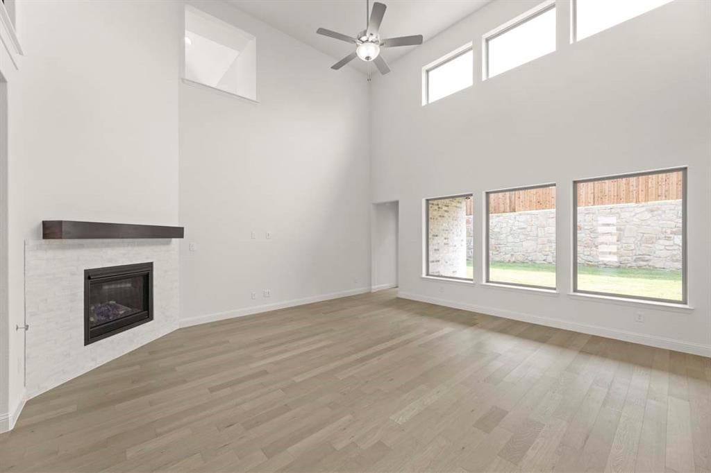 232 Parkland Valley