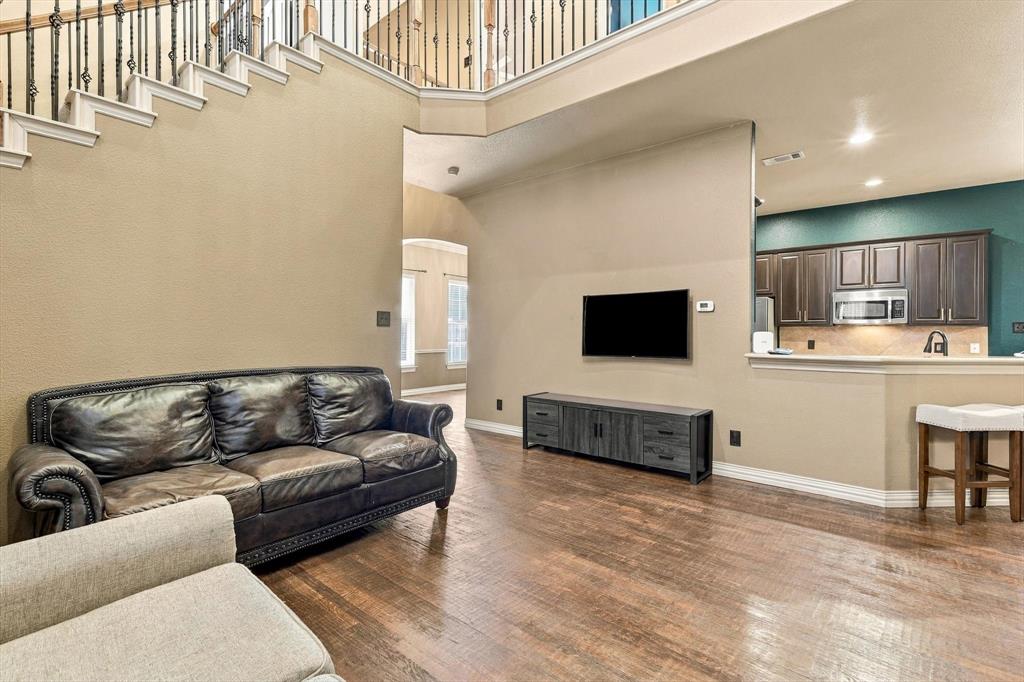 1596 Barksdale Drive