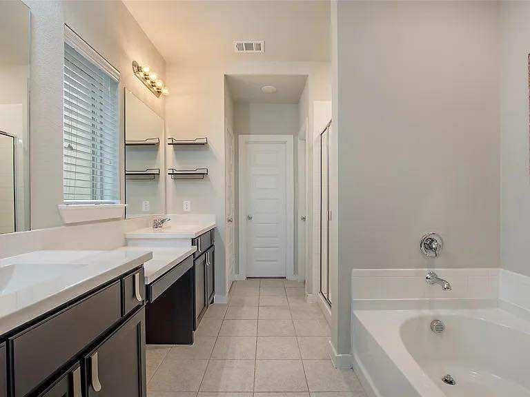 Waterscape Phase 1 - Residential Lease