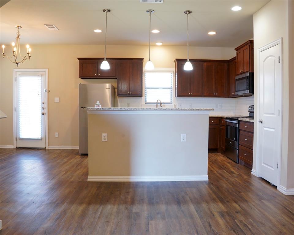 Sanger Circle Ph 2 - Residential Lease