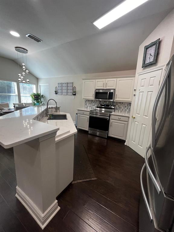 700 Auburndale Drive