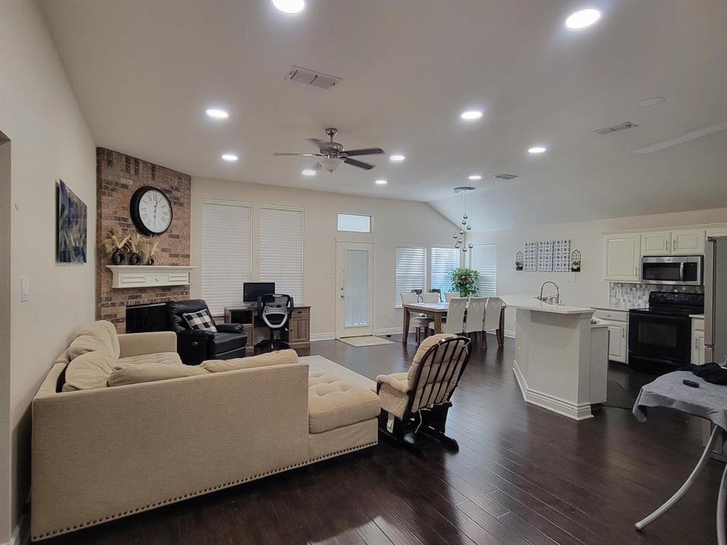 700 Auburndale Drive