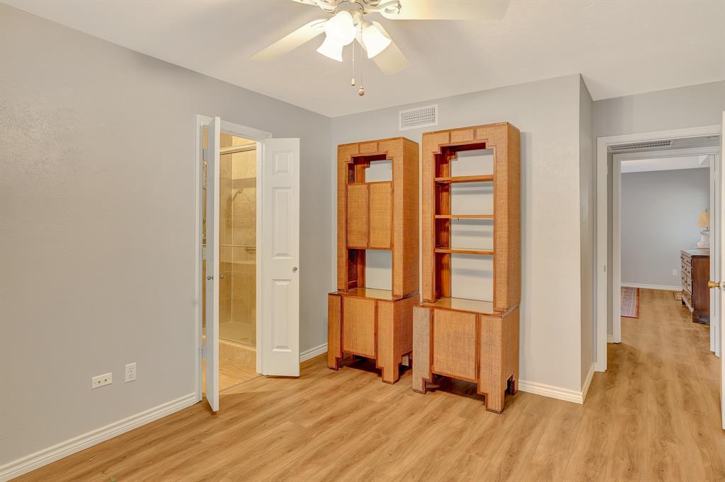 Hollows North Condo - Residential