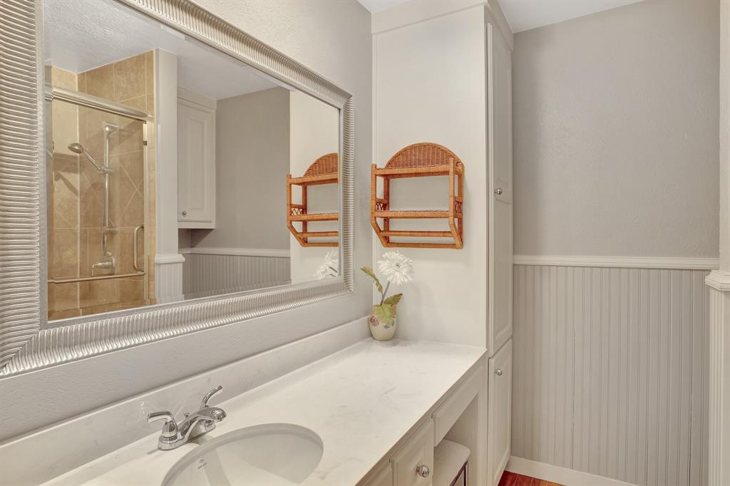 Hollows North Condo - Residential