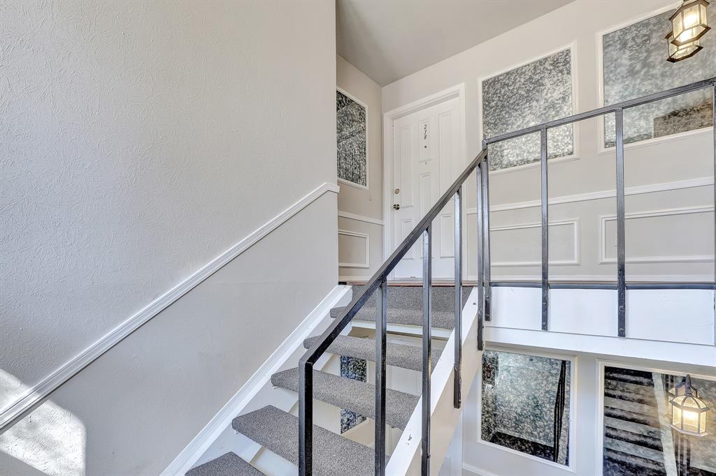 Hollows North Condo - Residential