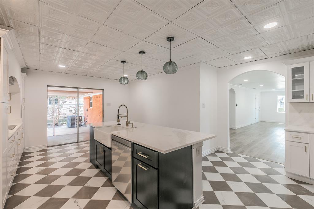 Cedar Heights Acreage - Residential