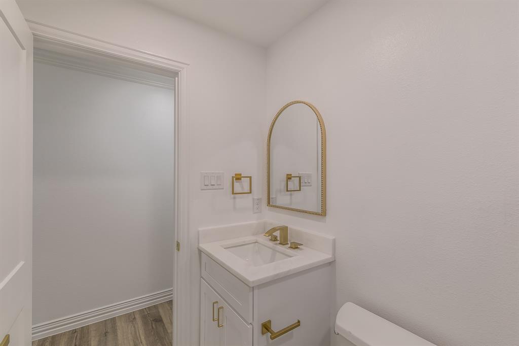 Cedar Heights Acreage - Residential