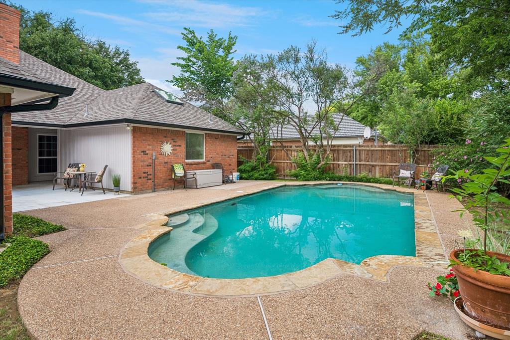3912 Brookside Drive