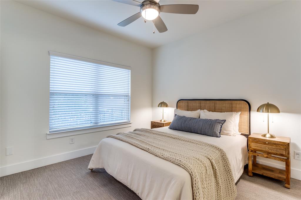 Exall Twnhms II - Residential