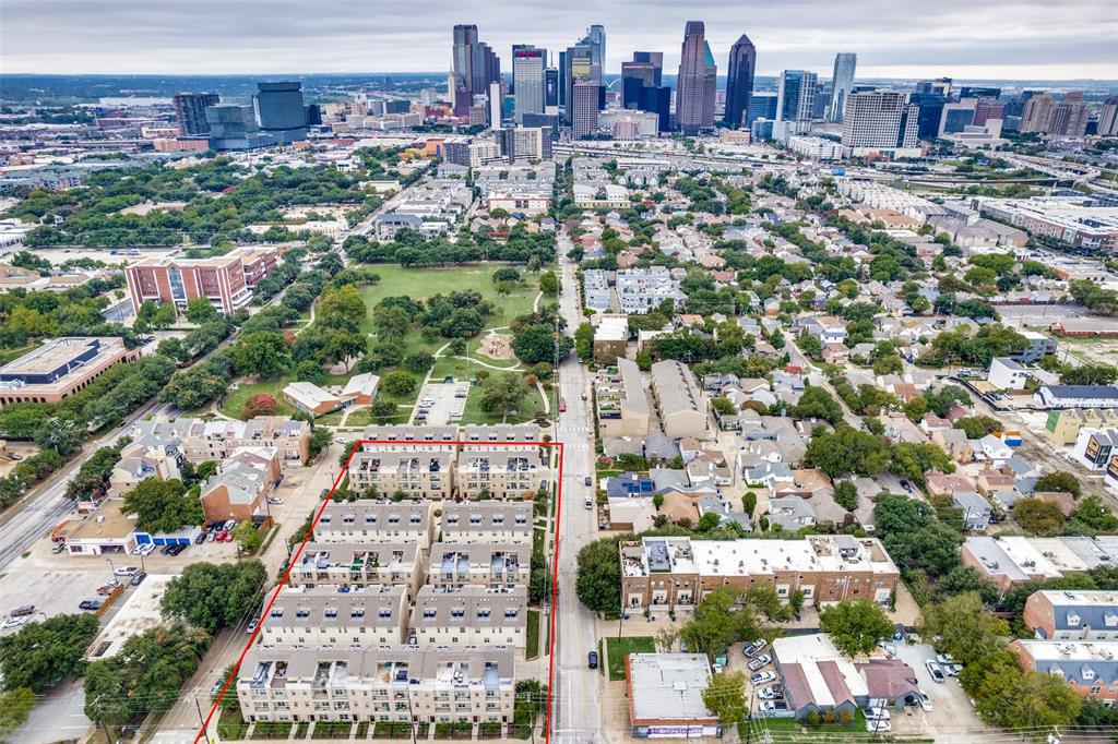 Exall Twnhms II - Residential