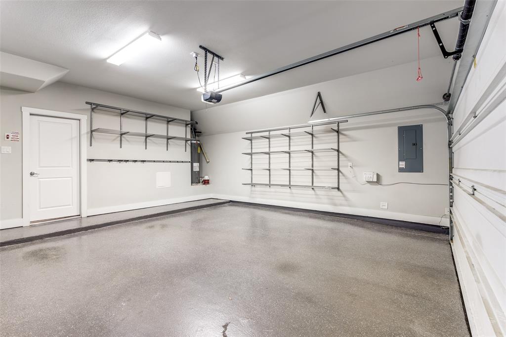 Exall Twnhms II - Residential