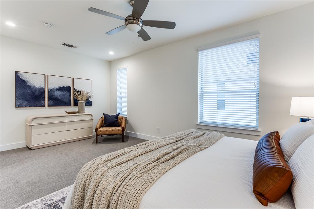 Exall Twnhms II - Residential