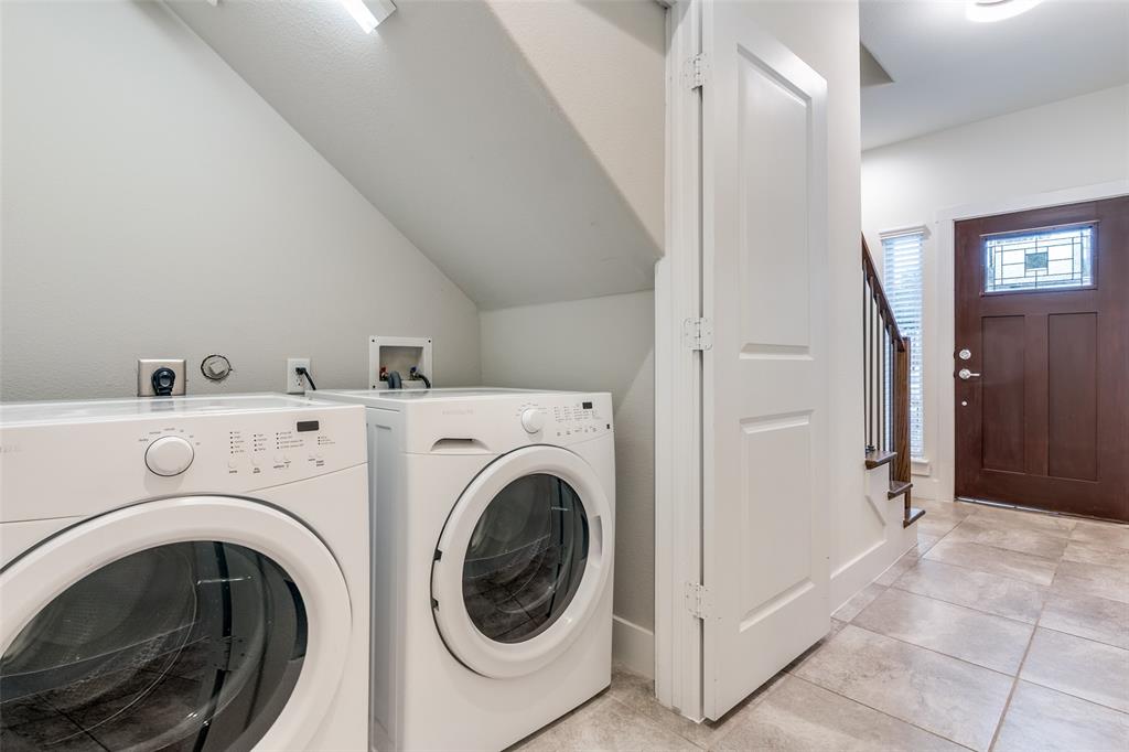 1320 Palm Springs Lane