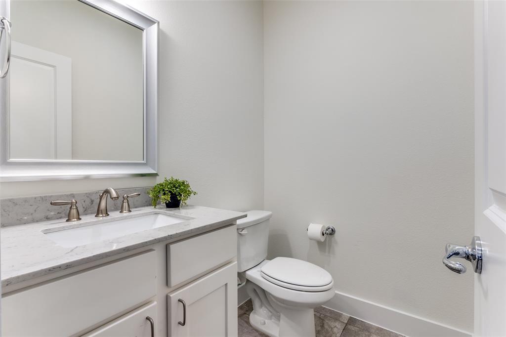 Exall Twnhms II - Residential