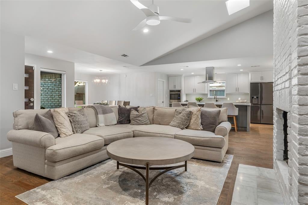 6639 Clearhaven Circle