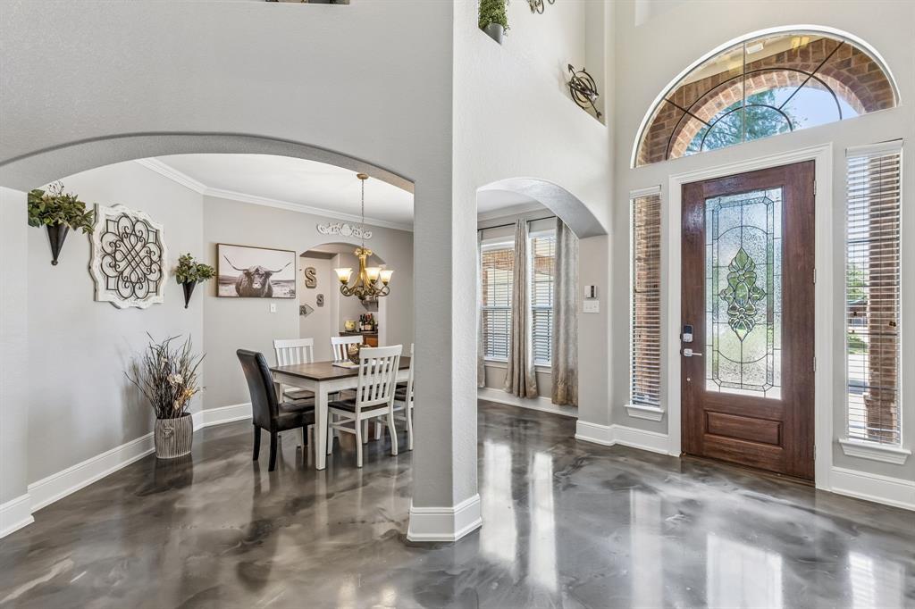 2803 Deerhurst Drive