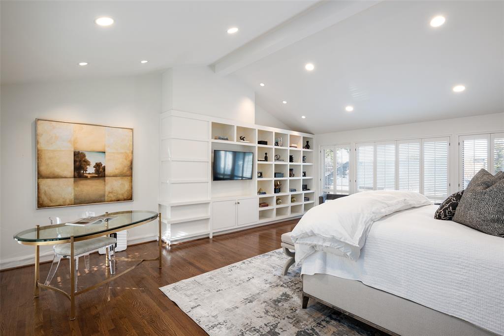 Fifty Seven Hundred Royal - Residential