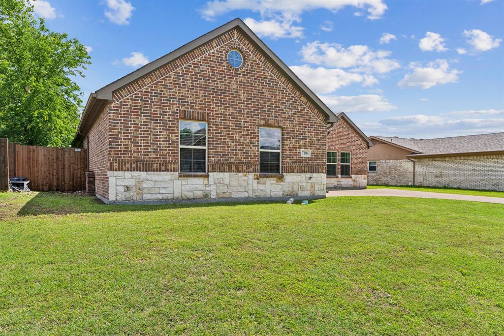 7106 Lakeshore Drive