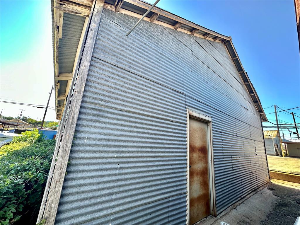 400 Echo Street