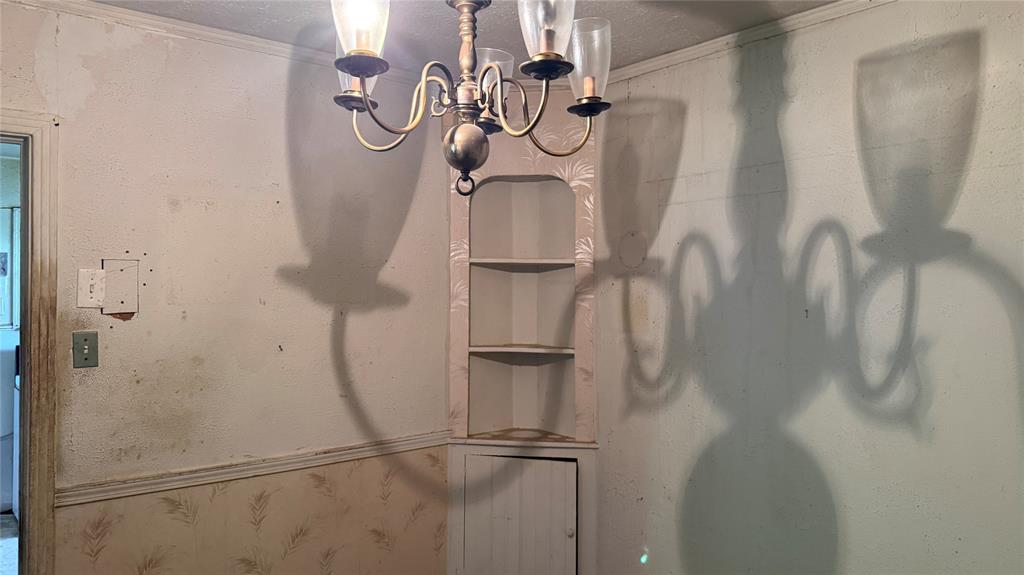 2319 Kathleen Avenue