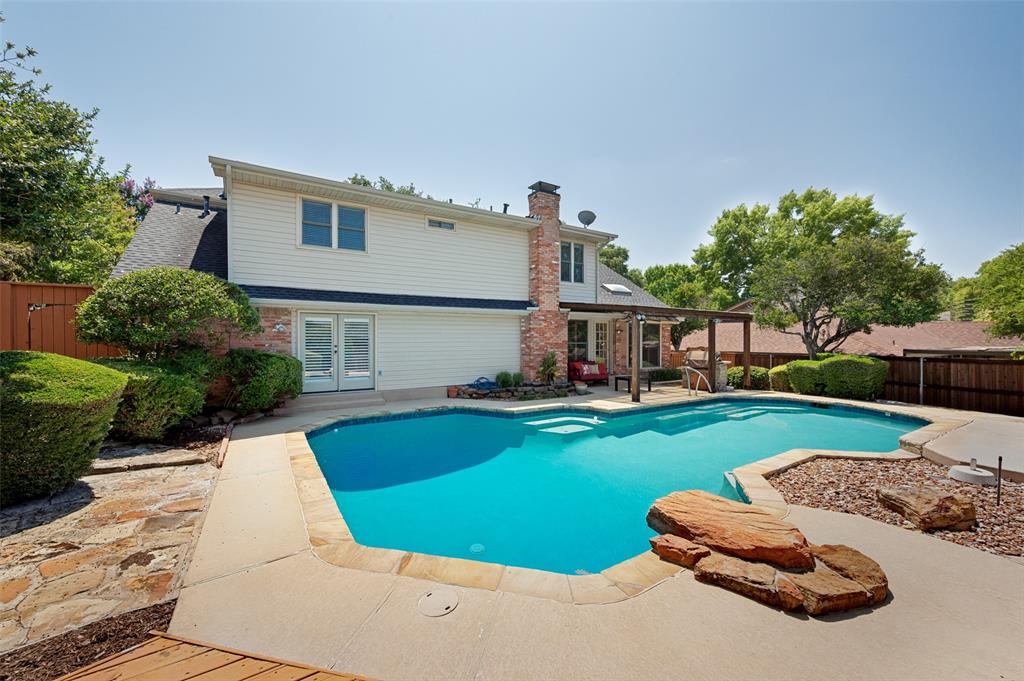 337 Ridgebriar Drive
