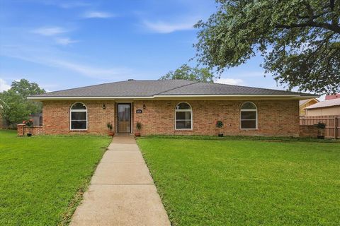Photo of 1538 San Antone Lane, Lewisville, TX 75077 (MLS # 21247400)