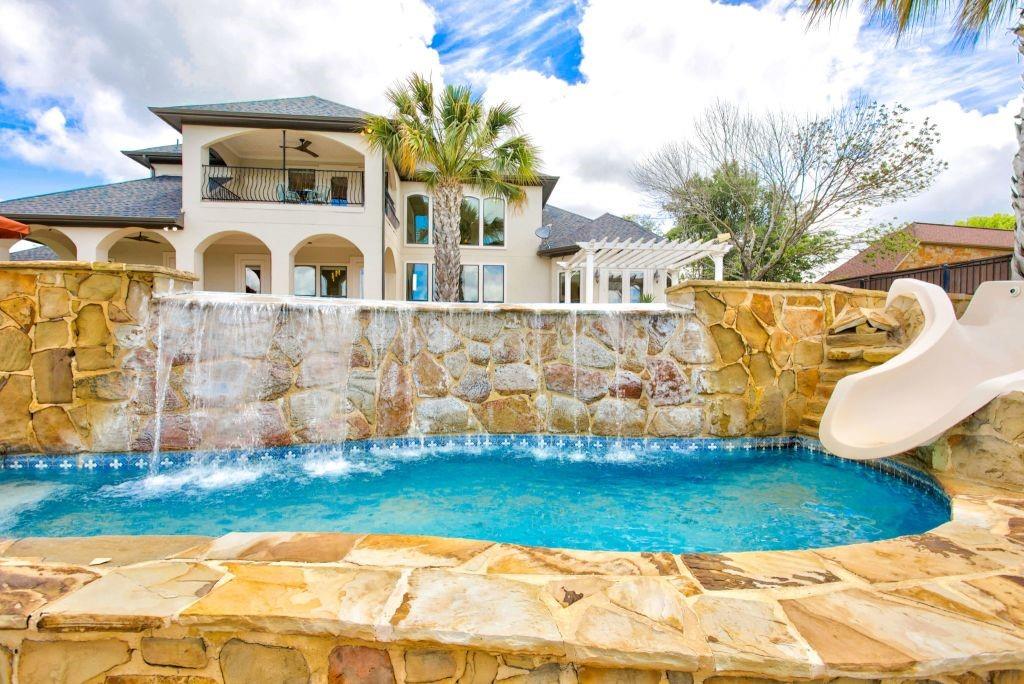 137 Crest Canyon Drive