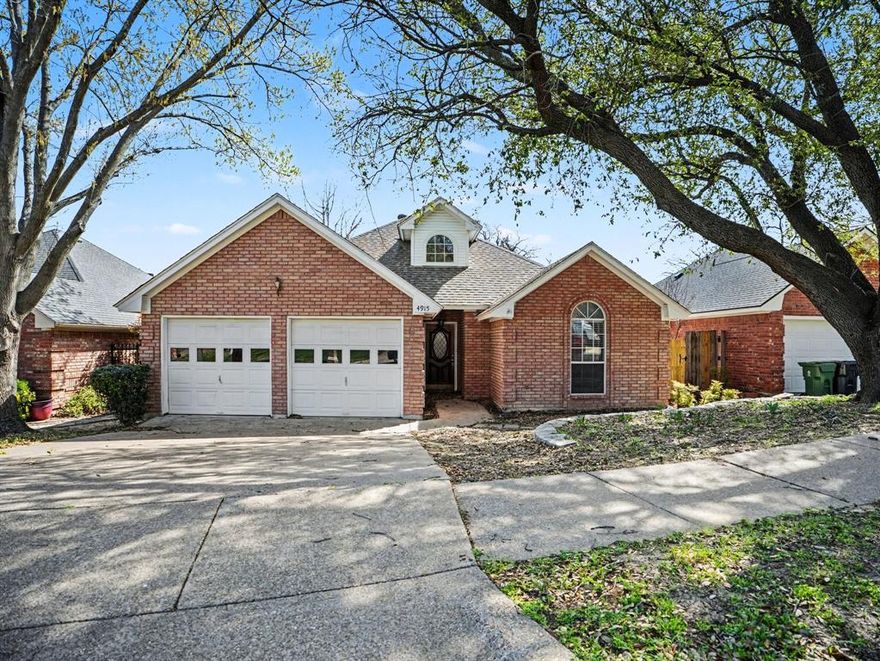 Welcome to Your Next Opportunity in Sought-After Arlington. Discover the incredible potential of 4915 Arborgate Dr, a 3-bedroom, 2-bathroom brick home situated in one of Arlington's desirable neighborhoods. This conveniently located property offers approximately 1,666 square feet of living space, centrally positioned about 20 minutes from AT&T Stadium, this home places you at the heart of Dallas-Fort Worth's premier entertainment district. Provides easy access to I-20 and US-287, making traveling throughout the DFW metroplex and reaching DFW Airport easier.  Enjoy shopping and dining options nearby, while Treepoint Park sits just moments away.
Inside, find a living room featuring high ceilings, a corner brick veneer fireplace, and triple windows providing the space with natural light and a formal dining area. The eat-in kitchen featuring a original stained cabinets and formica countertops along with a breakfast nook with five generous windows that provide natural light. All carpet and laminate wood flooring has been replaced with LVP 2026. No carpet in the house. The primary en-suite bathroom, complete with a corner soaking tub, separate shower, and dual vanity sinks. Outside, a wooden deck overlooks a completely fenced backyard—with some pressure wash, staining and personal touch it would look wonderful.
This home presents an exceptional opportunity for anyone ready to create their dream space. Don't miss your chance to own in this house. Schedule your showing today!