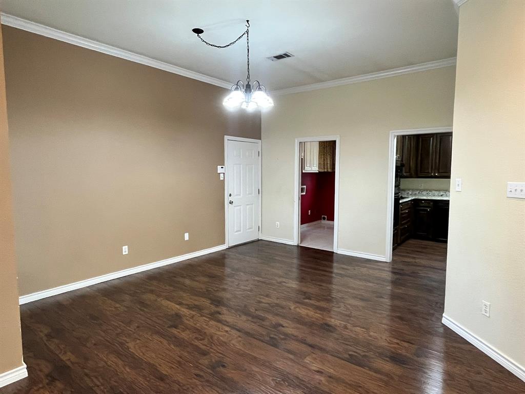 Casa Linda #12 - Residential