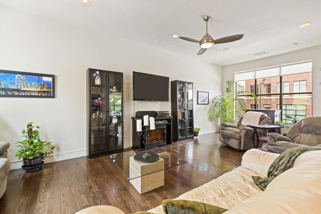 Twenty 01 Hundred - Residential