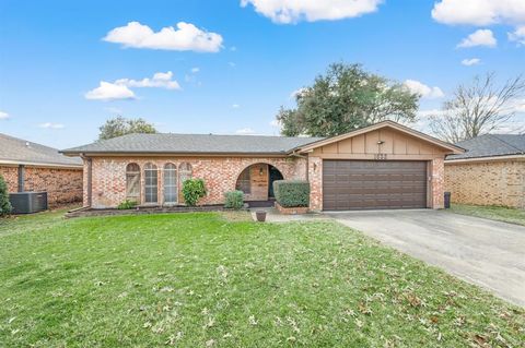 1632 Winchester Way Bedford TX 76022