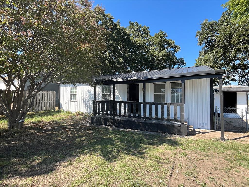 Photo of 1116 Highway 276, West Tawakoni, TX 75474 (MLS # 21409168)