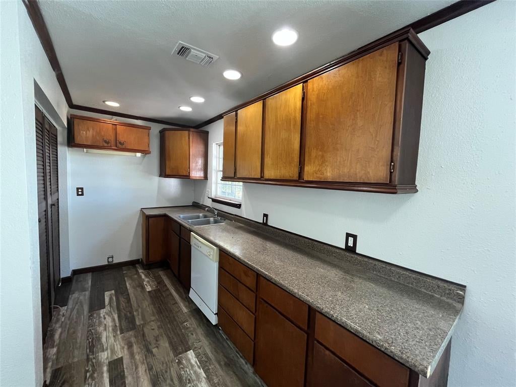 Photo of 1116 Highway 276, West Tawakoni, TX 75474 (MLS # 21409168)