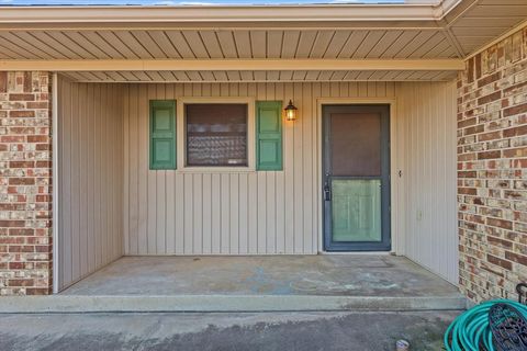 A home in Lake Dallas